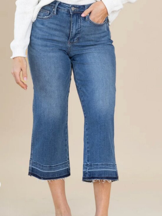 Judy Blue Denim - Judy Blue Wide Crop Jeans (13/31) / High Rise/ Raw Hem/ Medium Wash